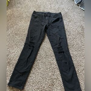 Super cute black ripped jeans